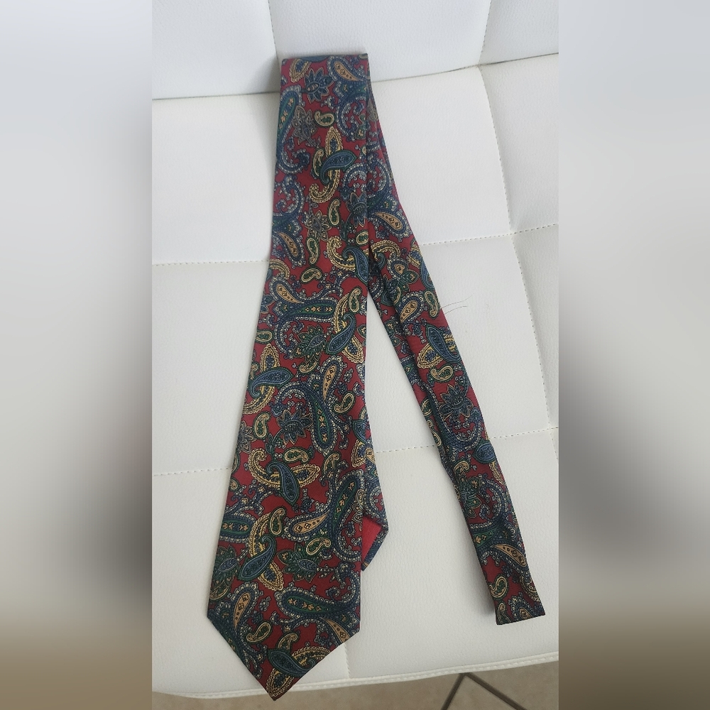 Nina Ricci Paisley Patterned Tie - Red and‎ Blue 46"×2.5"